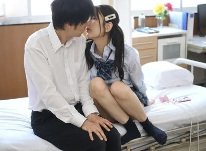 Cậu học trò yếu đuối được địt bởi khoa khôi giữa lớp